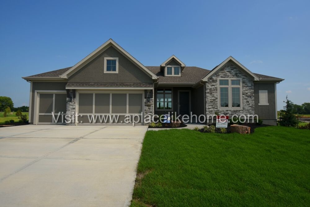 17509 Manor Road, Stilwell, KS 66085 House Rental in Stilwell, KS