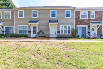 Building Photo - 2004 Granville Rd