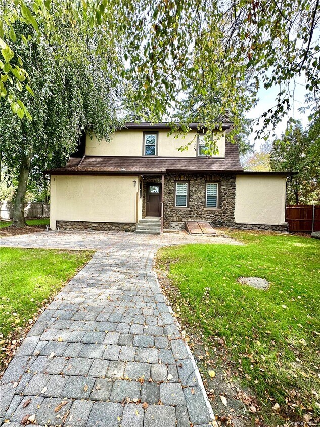 Foto principal - 283 N Middletown Rd