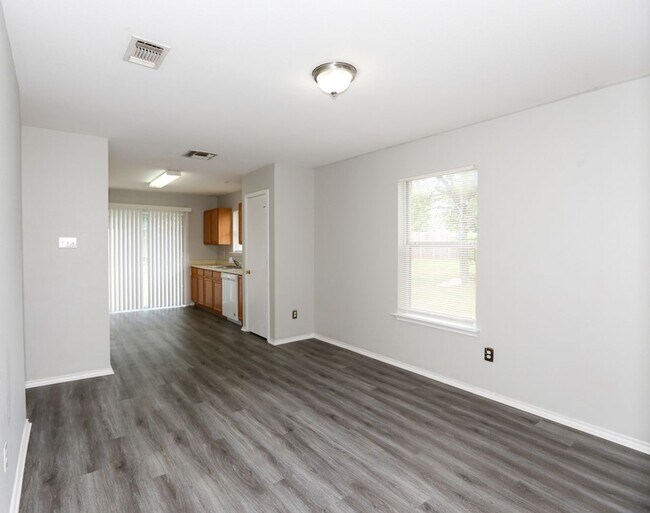 Building Photo - 8415 Obra Dr