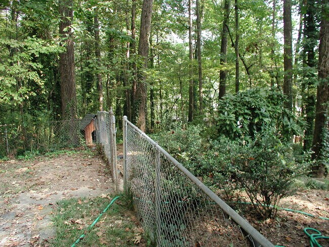 Foto del edificio - 4179 Shawnee Ln NE