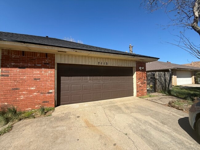 Building Photo - 7113 NW 30th Terrace