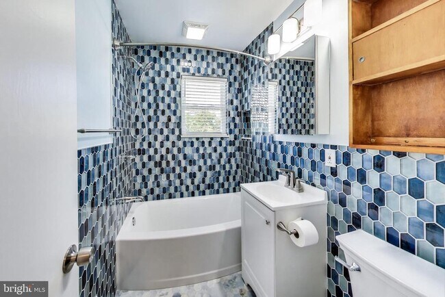Foto del edificio - 5108 11th St NE