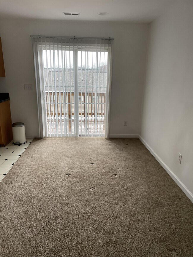 Building Photo - 115 Hartford Ct