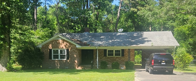 Building Photo - 6139 Skeeter Pond Rd
