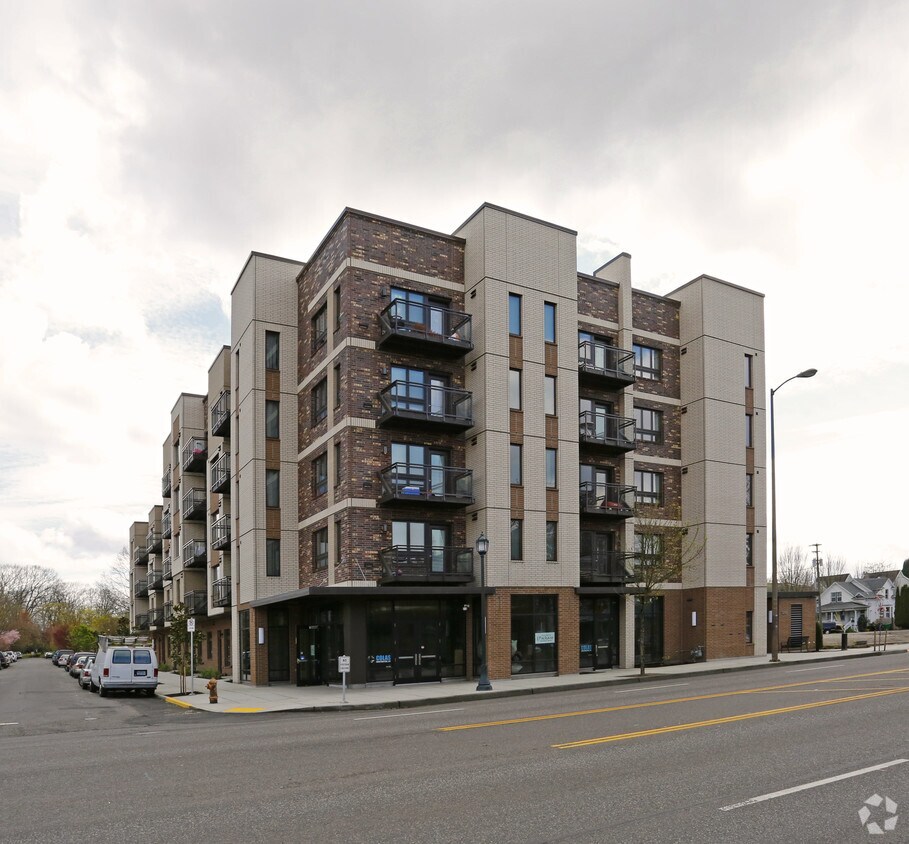 Building Photo - The Magnolia