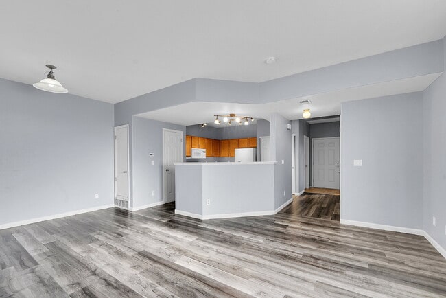 Photo - $1,975.00 - 2 Bedrooms, 2.5 Bathrooms, Tow... Apartment