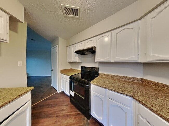 Building Photo - 5714 Yorkgate Dr