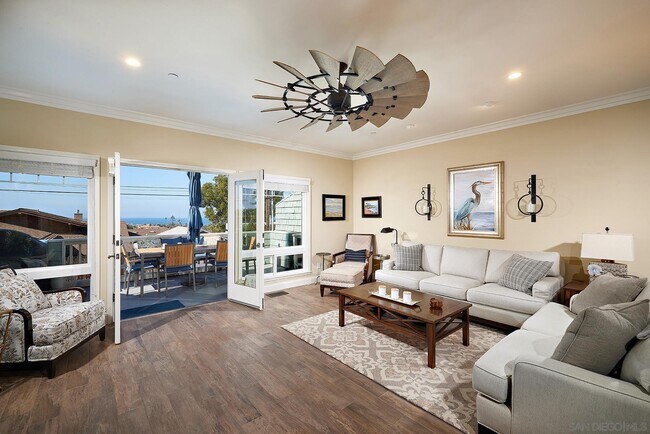 Foto del edificio - 744 Cornish Dr