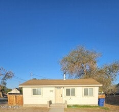 Building Photo - 702 Wildes St