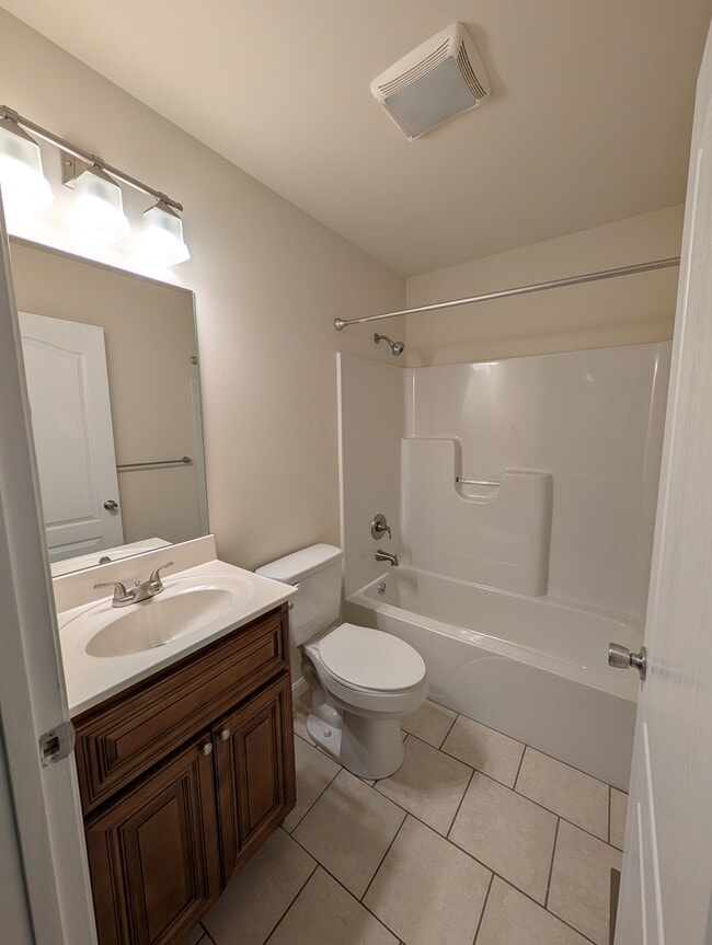 Building Photo - 2770 Monticello Ln