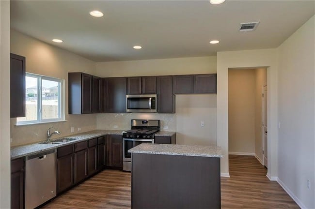 Building Photo - 10324 Bankhead Dr