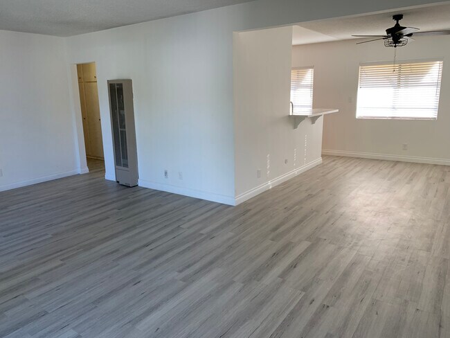 Building Photo - 4230 Gentry Ave