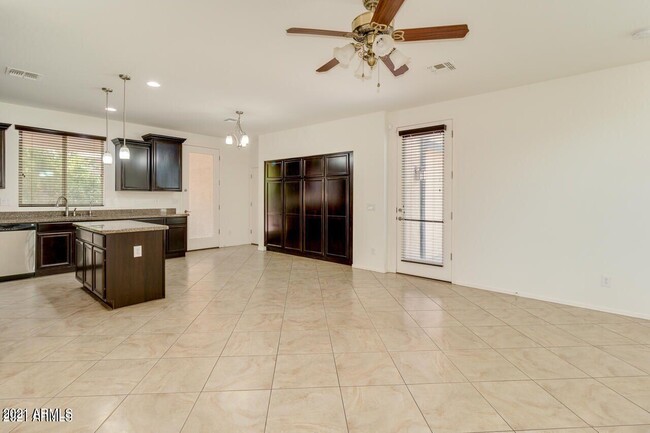 Building Photo - 1705 W Pelican Dr