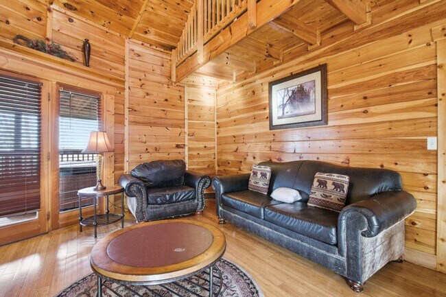 Foto del edificio - 1080 Towering Oaks Dr