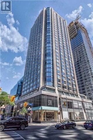 Building Photo - 155 Yorkville Ave