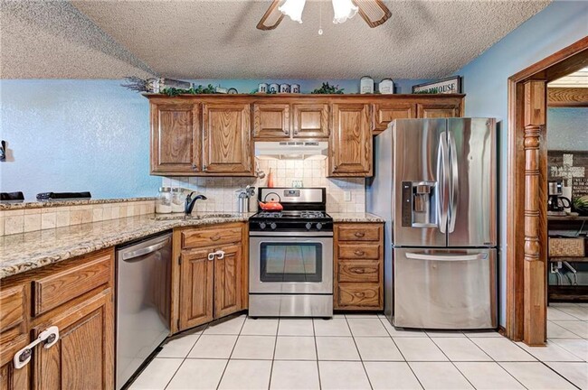 Foto del edificio - 3 Bed 2.5 Bath 2 Car Garage in Westmoor Ad...
