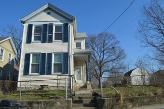 Building Photo - 2146 Benninghofen Ave