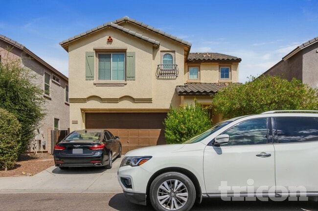 Building Photo - 12042 W Fillmore St