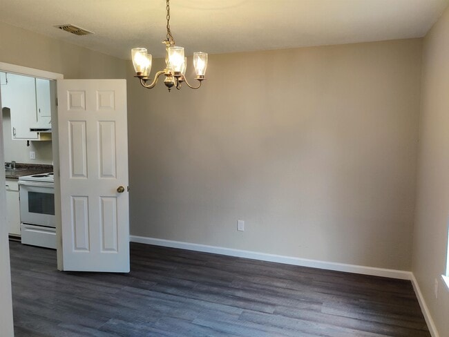 Building Photo - 2366 Gregory Dr