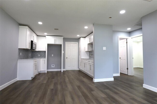 Foto del edificio - 4517 Brinkley St