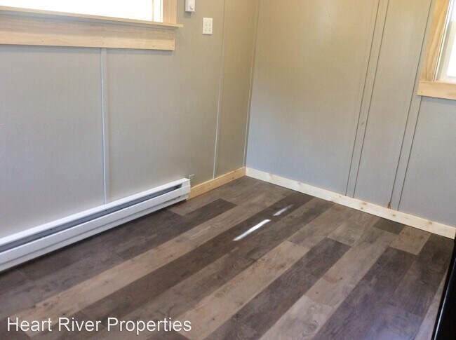 Foto del edificio - 345 7th Ave W