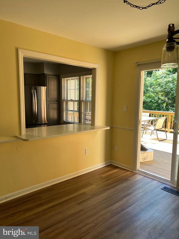 Building Photo - 2915 Mozart Dr