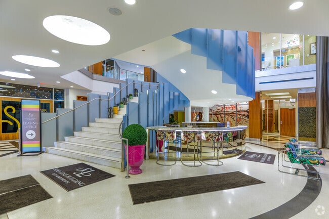 Lobby Photo - Soo Line