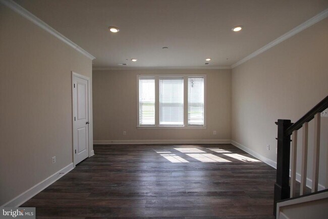 Foto del edificio - 14911 River Walk Way