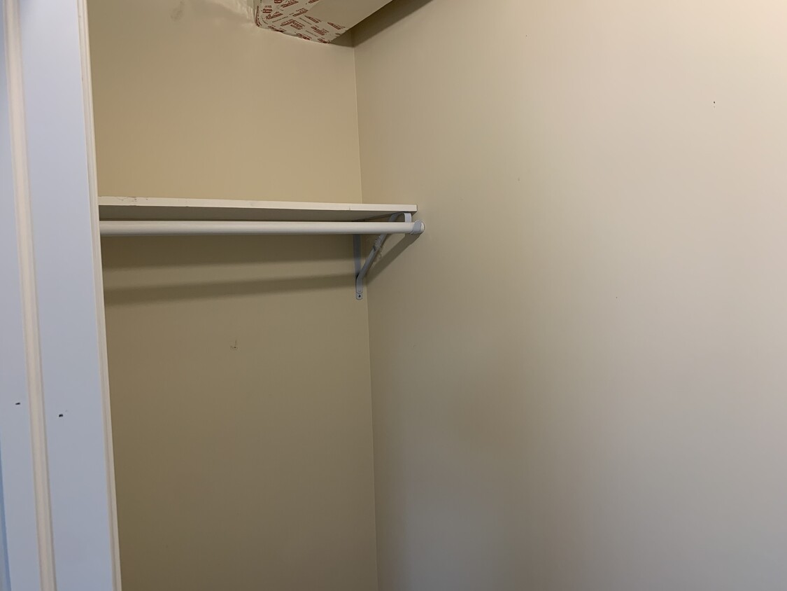 Foto principal - 533 E Orange St
