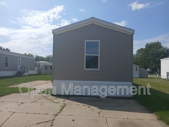 Foto del edificio - 415 North Elkhart Street