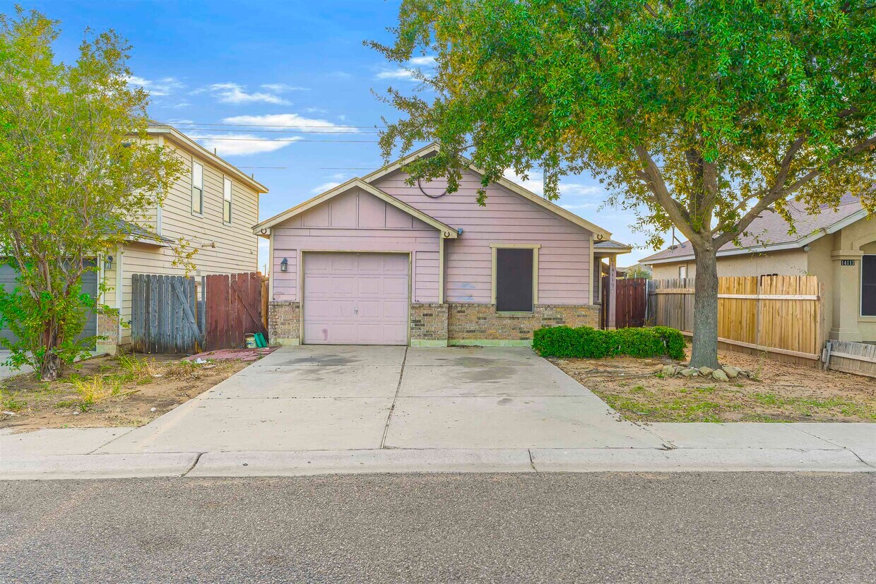 Foto principal - 14119 Fawn Dr