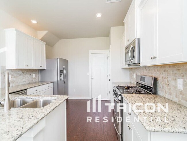 Building Photo - 4929 Kingdom Drive Murfreesboro TN
