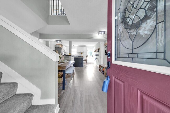 Foto del edificio - 1945 Woodcrest Rd