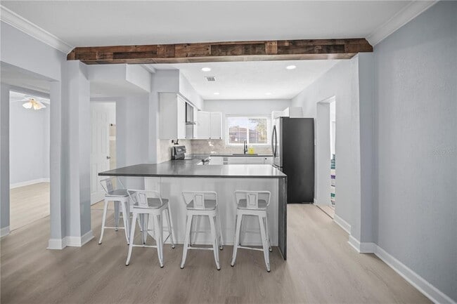 Foto del edificio - 132 81st Ave N