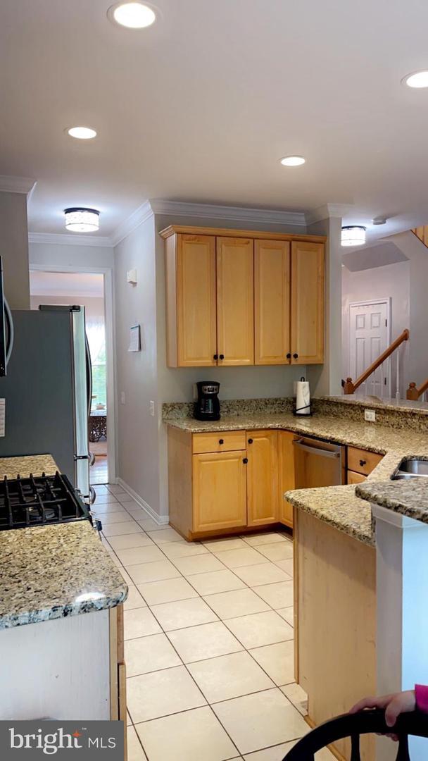 Building Photo - 45786 Shagbark Terrace