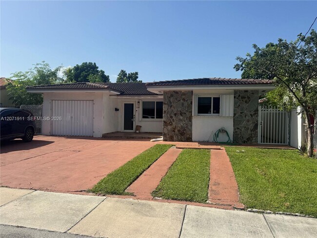 Foto del edificio - 3160 NW 3rd St
