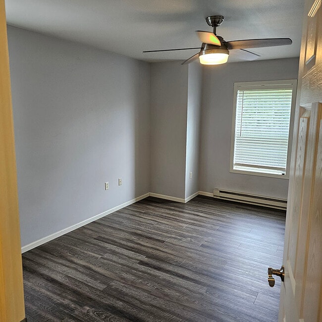 Building Photo - 284 Minz Park Cir