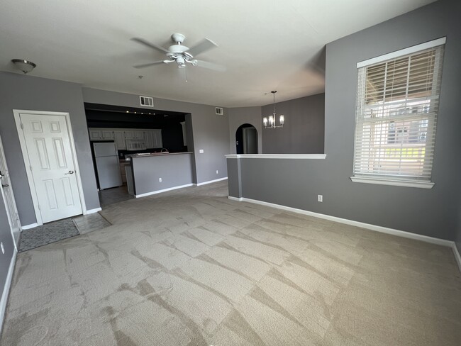 Building Photo - 12818 Ironstone Way