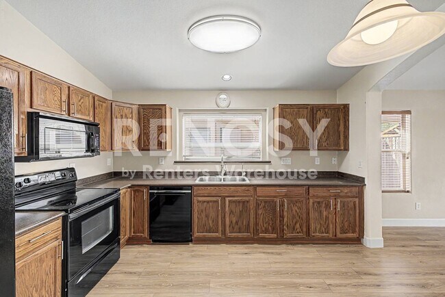 Building Photo - Price Improvement!  Johnson Ranch Home with Golf & 3 Community Pools!