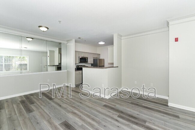 Foto del edificio - 4802 51st St W