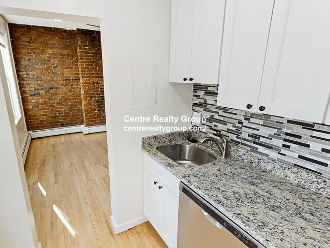 Building Photo - 50 Cameron St