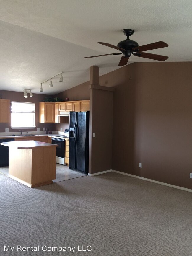 Building Photo - 3 br, 2.5 bath House - 1509 NW Bella Vista