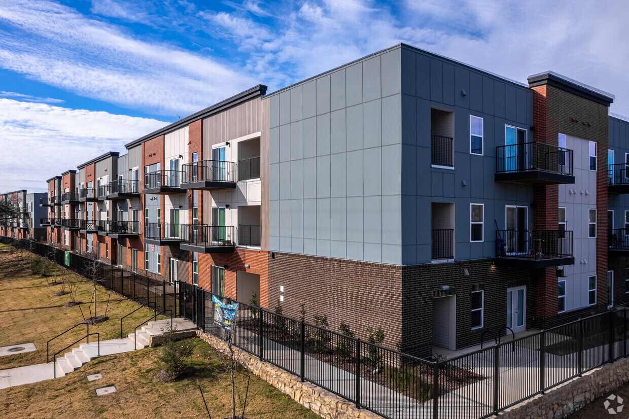 Foto del edificio - Highpoint at Wynnewood