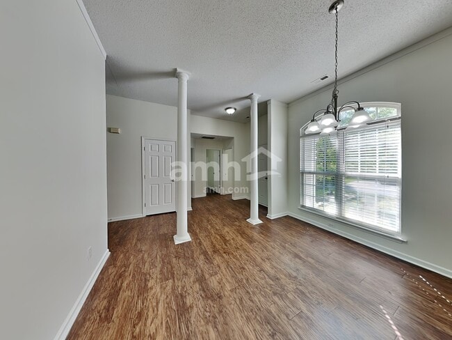 Foto del edificio - 2612 Bricker Dr