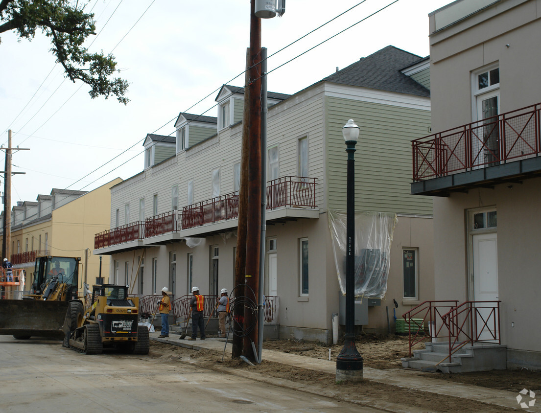 2050 St Thomas St, New Orleans, LA 70130 Apartments in New Orleans