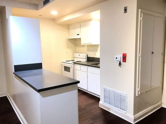 Foto del interior - 747 Gayley Ave