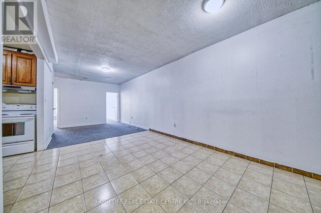 Building Photo - 223 Jameson Ave