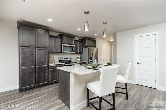Building Photo - 3 br, 2.5 bath Townhome - 2354 Gleneagles ...