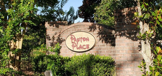 Foto del edificio - 117 Maddux Ln